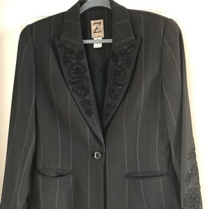 Zelda ladies classy blazer size 10 seldom worn